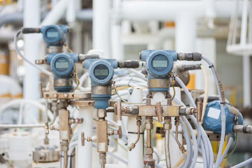 Calibrate a Differential Pressure Transmitter
